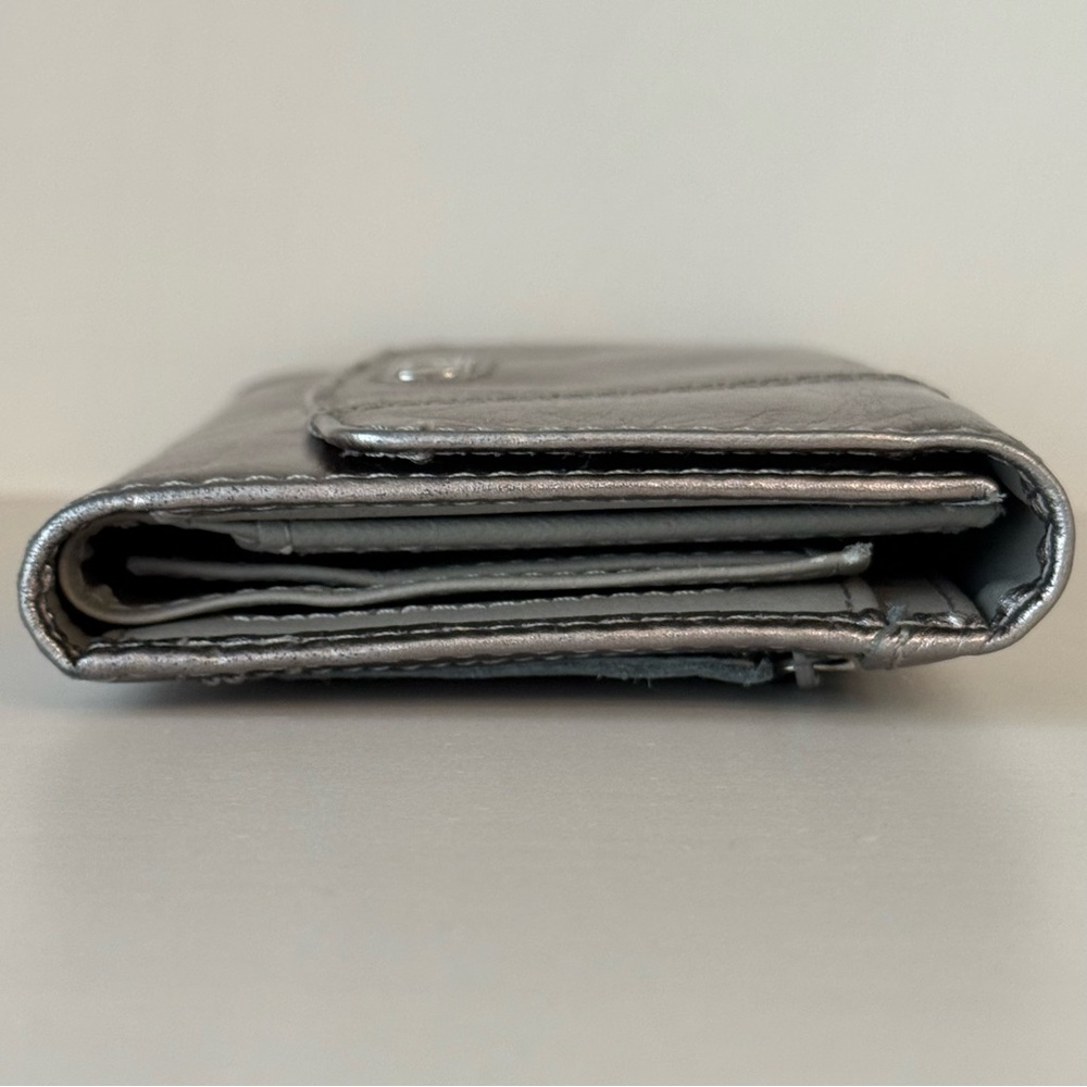 Fossil Y2K Metallic Silver Wallet, extra insert 7x4 - Picture 6 of 16